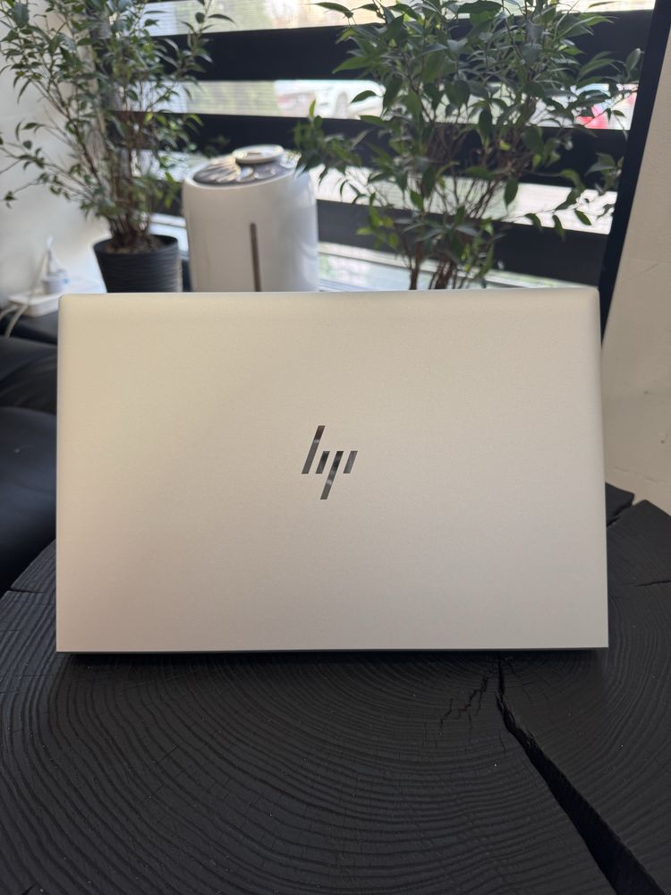 HP EliteBook 840 G8 (i7-1185G7 16GB SSD512GB IPS) #0712