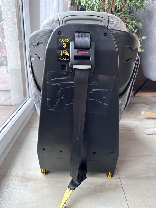 Maxi-Cosi AxissFix i-size 9-18 kg obrotowy