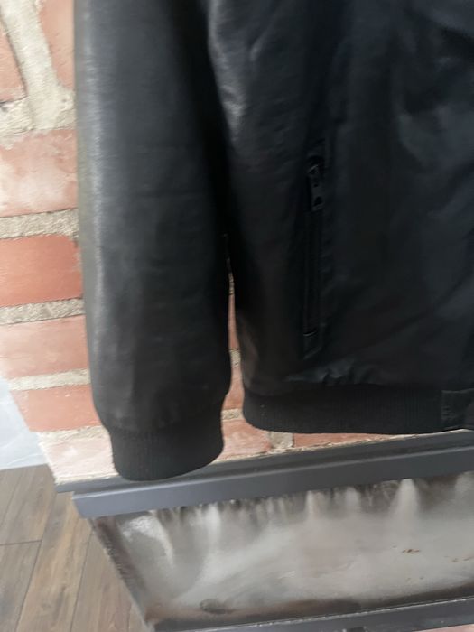 164 guess bomberka skora eko kaptur bawelna czarna szara