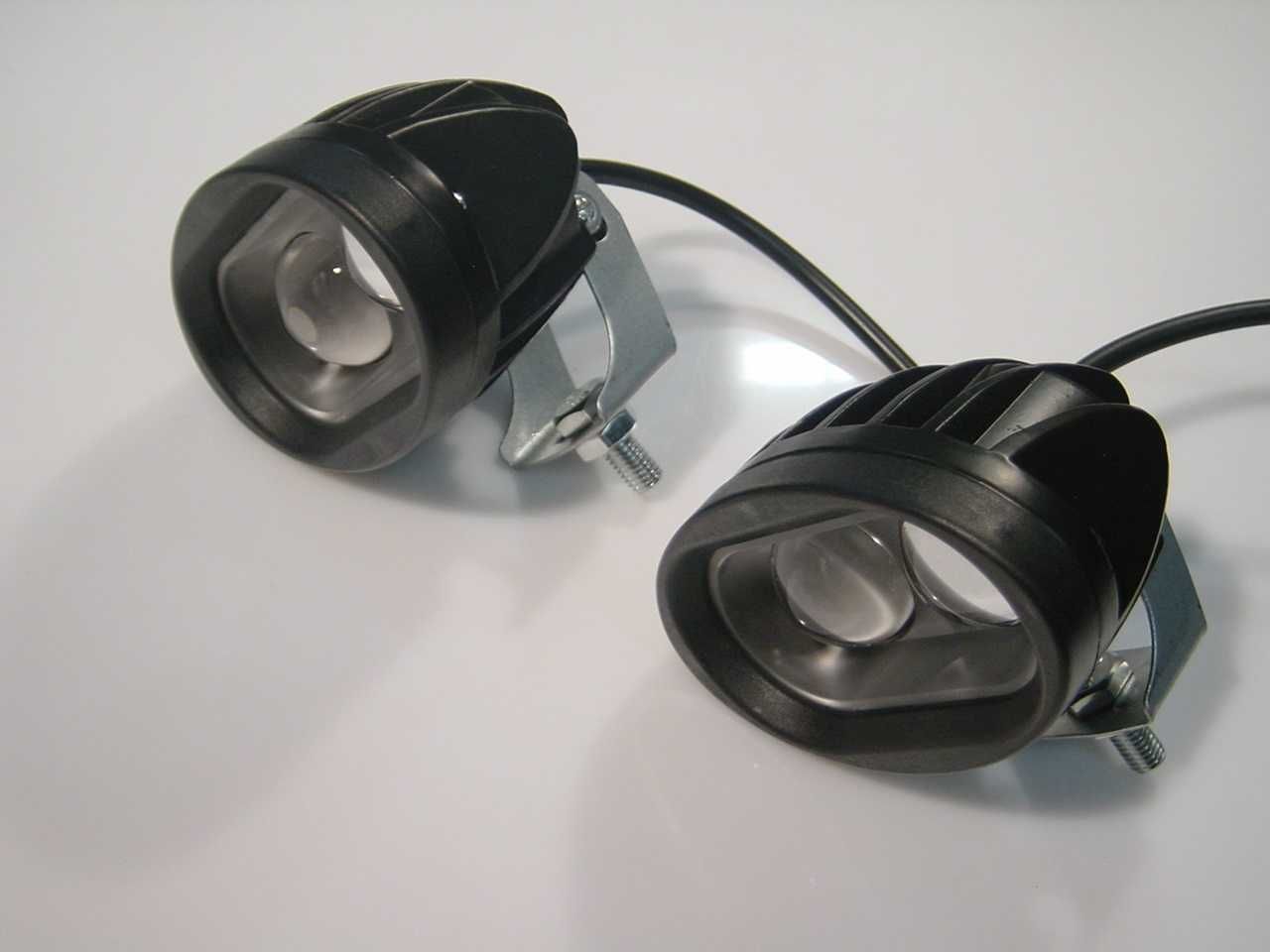 Faróis auxiliares duplo LED