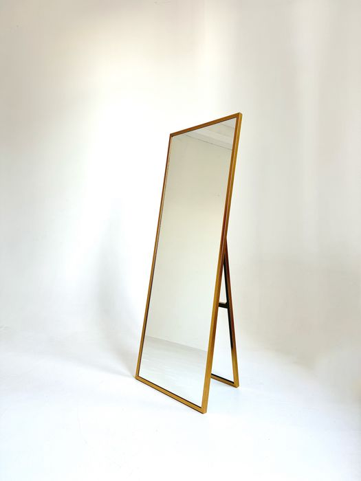 Дзеркало підлогове в повний зріст / Дзеркала / Дзеркало в рамі ВИГІДНО