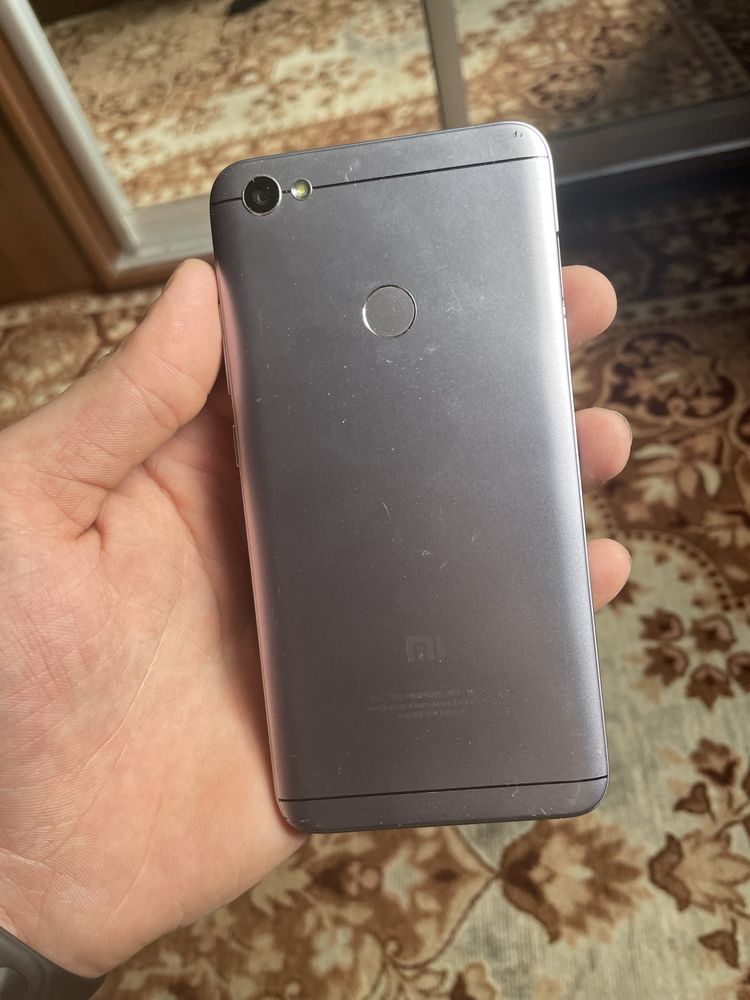 Продам Xiaomi Redmi 5A 3/32