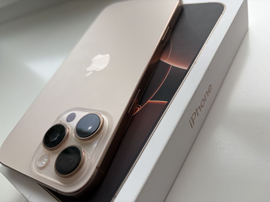 Iphone 16 pro max запчастини