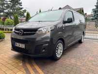 Opel vivaro  jak nowy lakier i oryginał