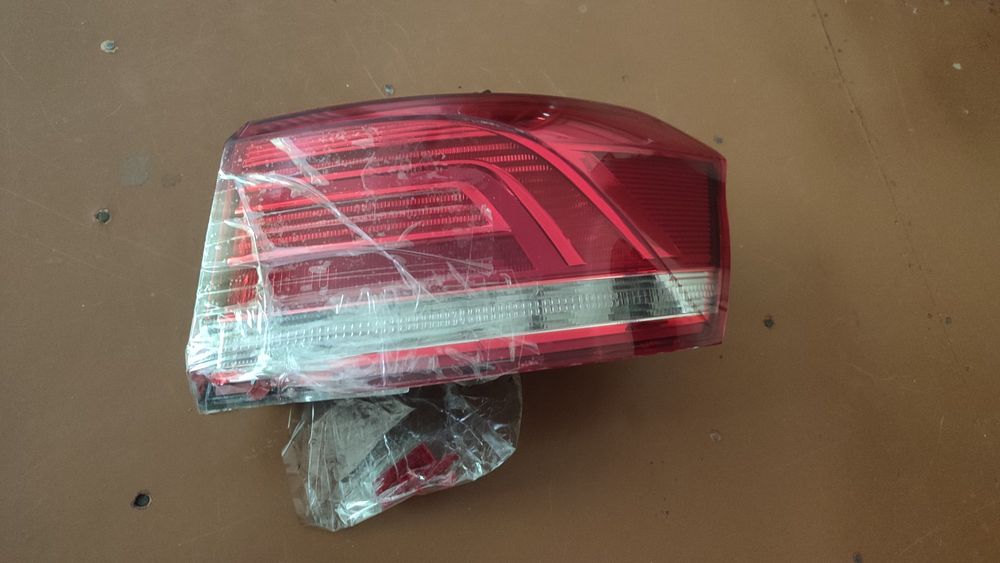 Ліхтар задній правий в крило зовнішній для passat b8 універсал Європа