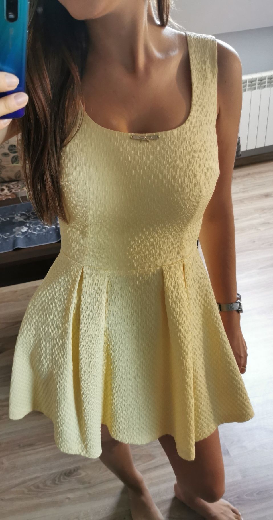 Sukienka jasna żółto beżowa
