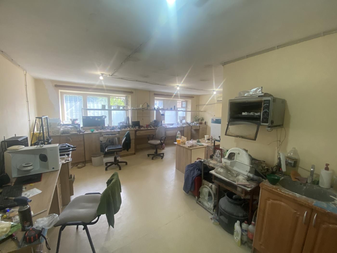 Продаж офісу у центрі міста по вул. О. Матросова - 295,5 кв.м.
