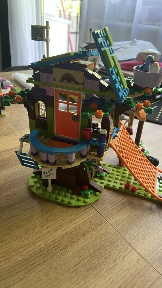 Lego Friends domek na drzewie