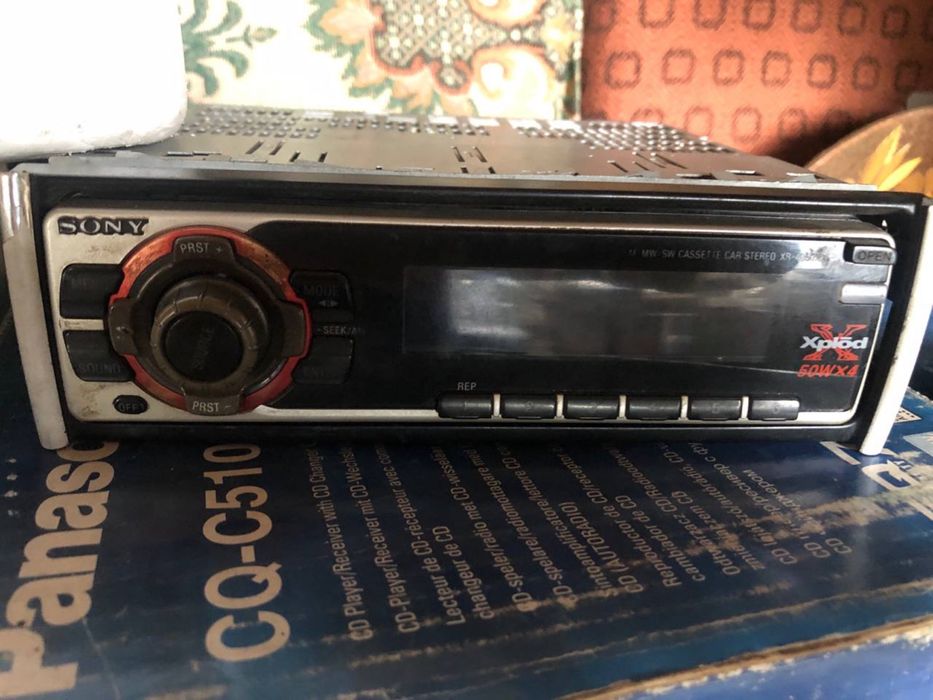 Магнитола Sony и светомузыка