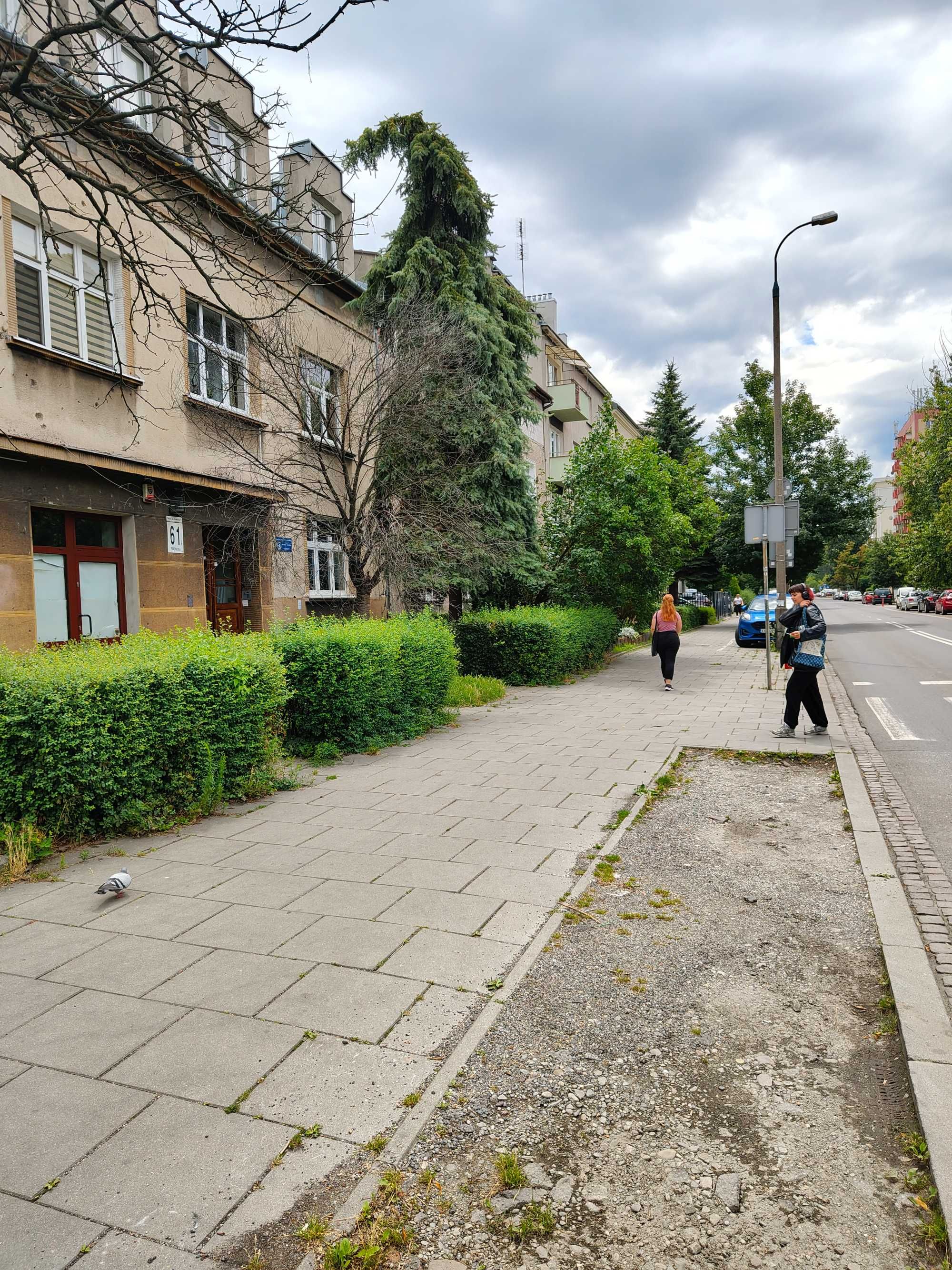 Wynajmę lokal usługowy handlowy 20m2 barber itp. ul.Prądnicka Kraków