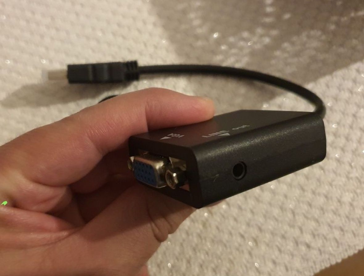 Adaptador HDMI para VGA com áudio *novo*