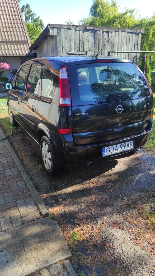 Sprzedam auto Opel Meriva  - auto uszkodzone.