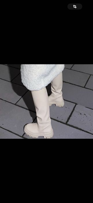 Чоботи , Весняні , Світлі ,Жіночі