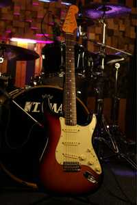 Fender American Vintage '62 Stratocaster + custom shop pikups