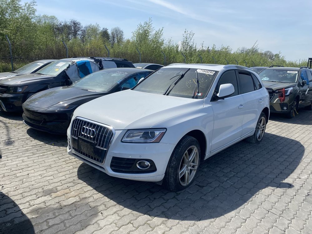 Крило Audi Q5 8R, SQ5 четверть Розборка шрот Ауді Ку5 8Р LS9R