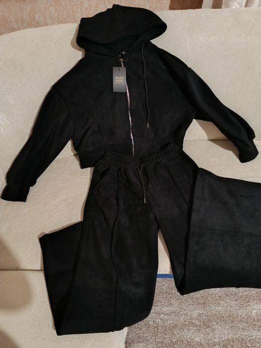 Продам костюм флісовий