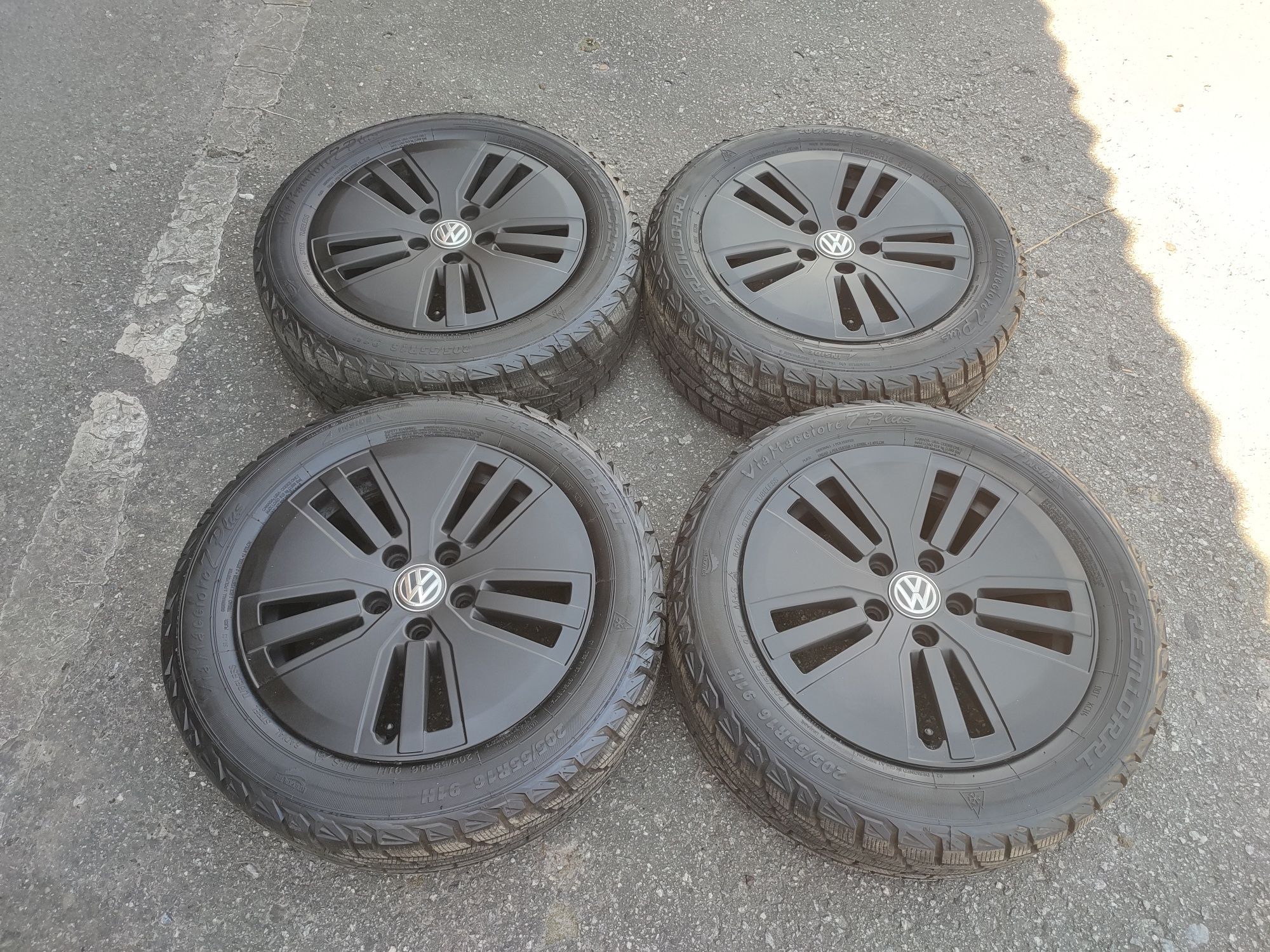 Диски в зборі R16 5/112 Оригінал E-golf. Резина зима.