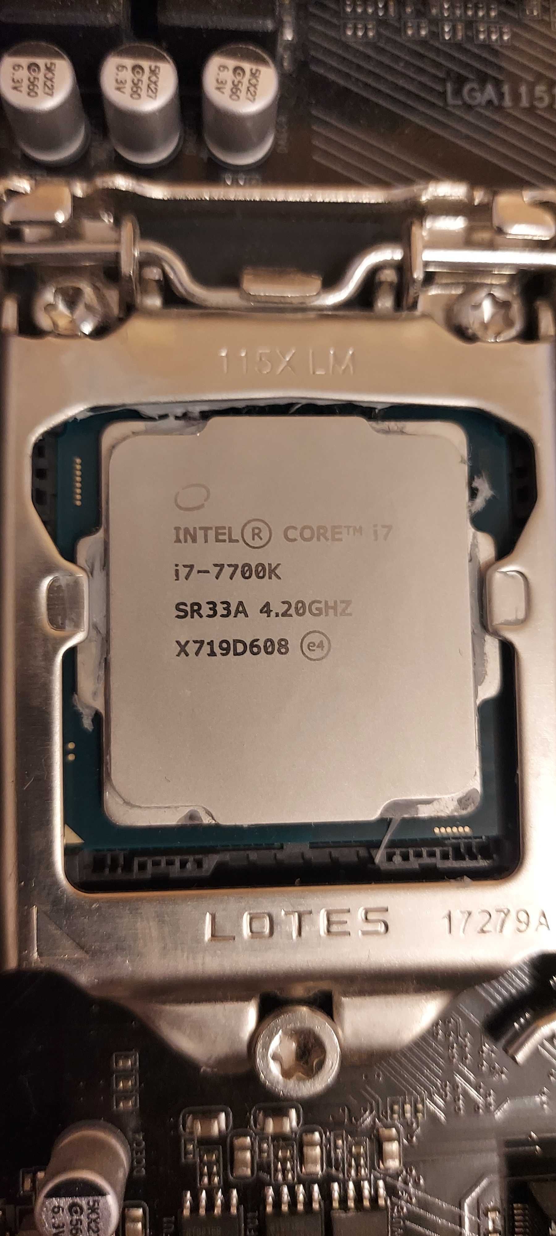 Gigabyte z270 gaming k3 plus procesor i7 7700k