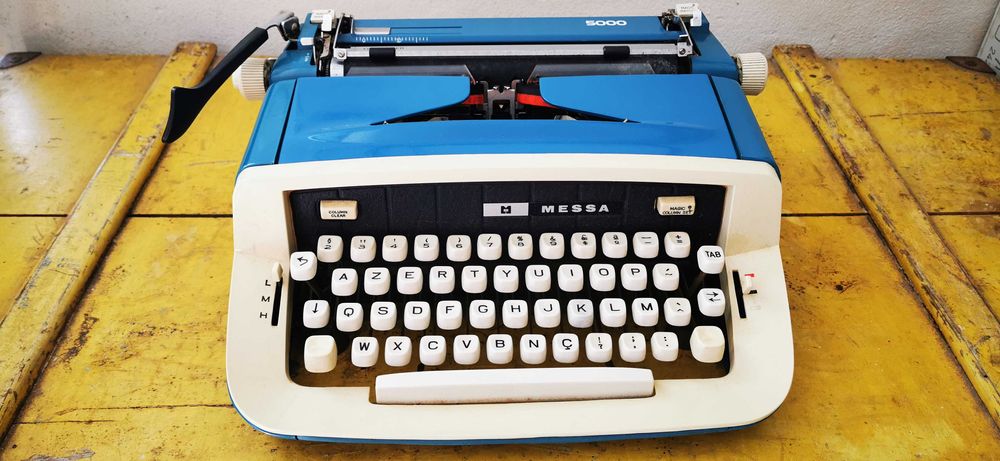 Máquina de escrever Messa