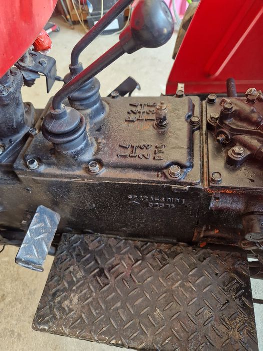 Vendo trator e reboque