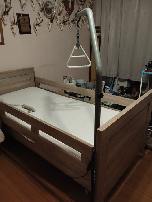 Łóżko medyczne rehabilitacyjne + materac