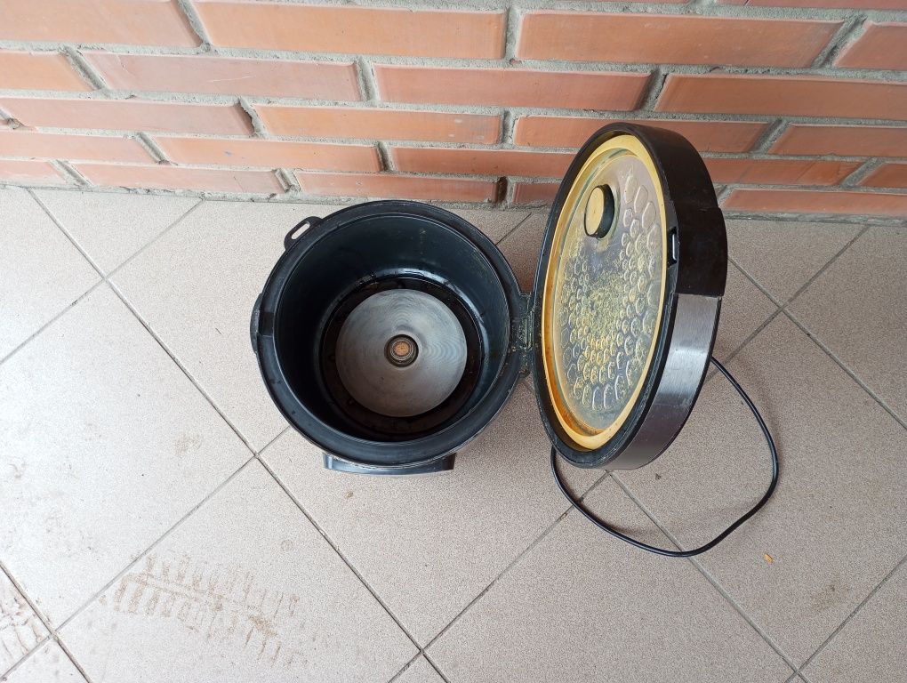 Продам Мультиварку Rainberg