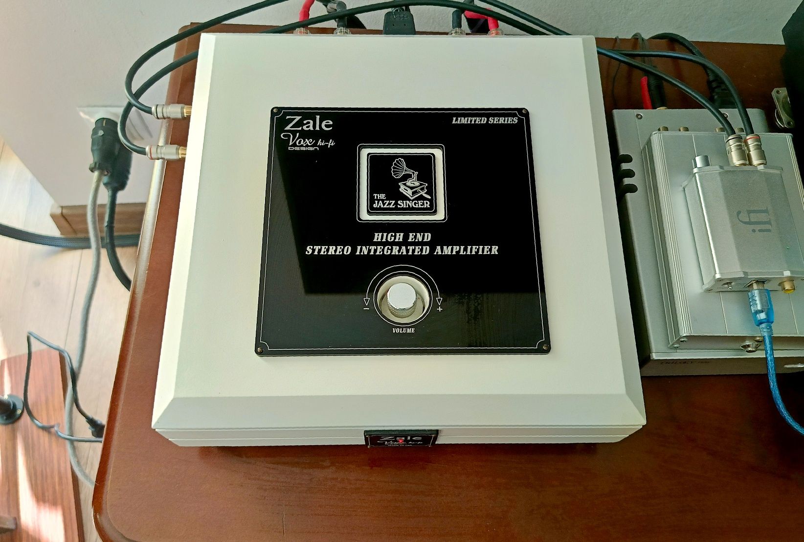 Wzmacniacz ZALE VOX hifi