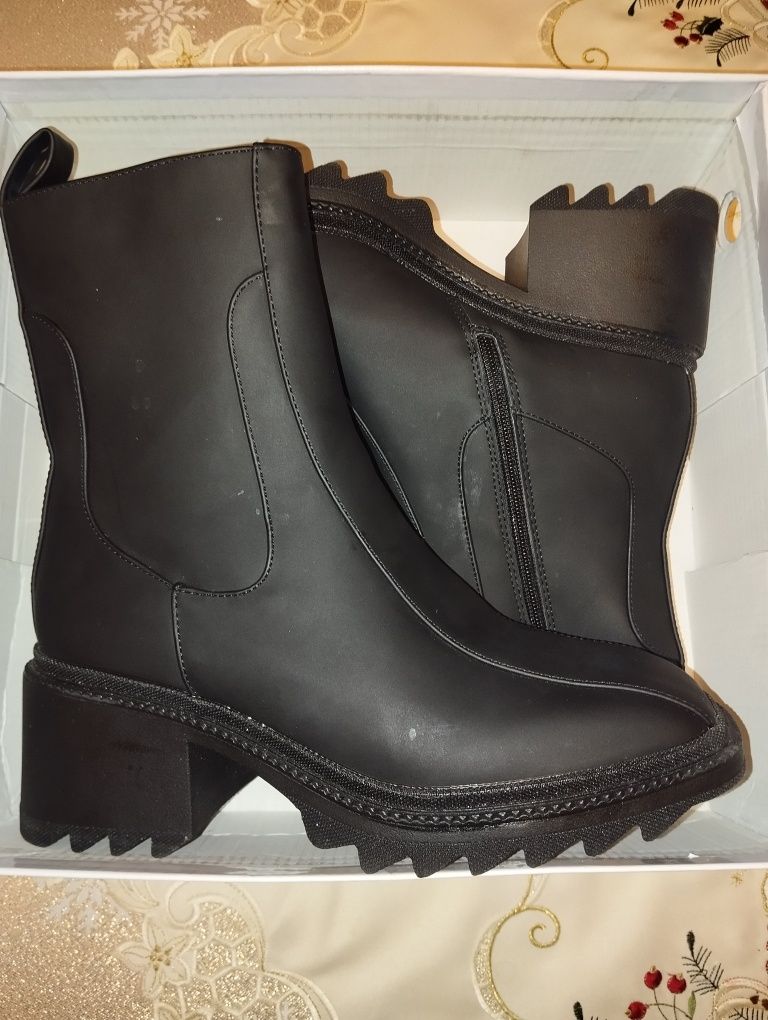 Botki damskie Seastar. Nowe. Okazyjnie