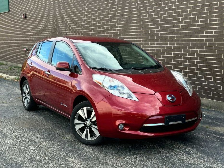Nissan LEAF      2015