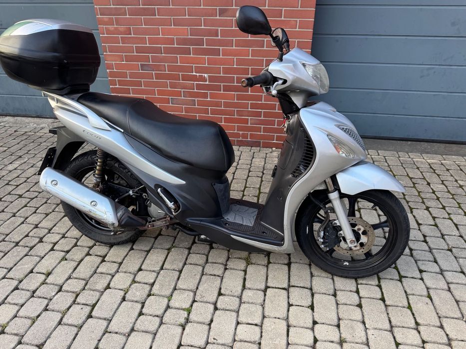 Suzuki  Ux 125 sixteen