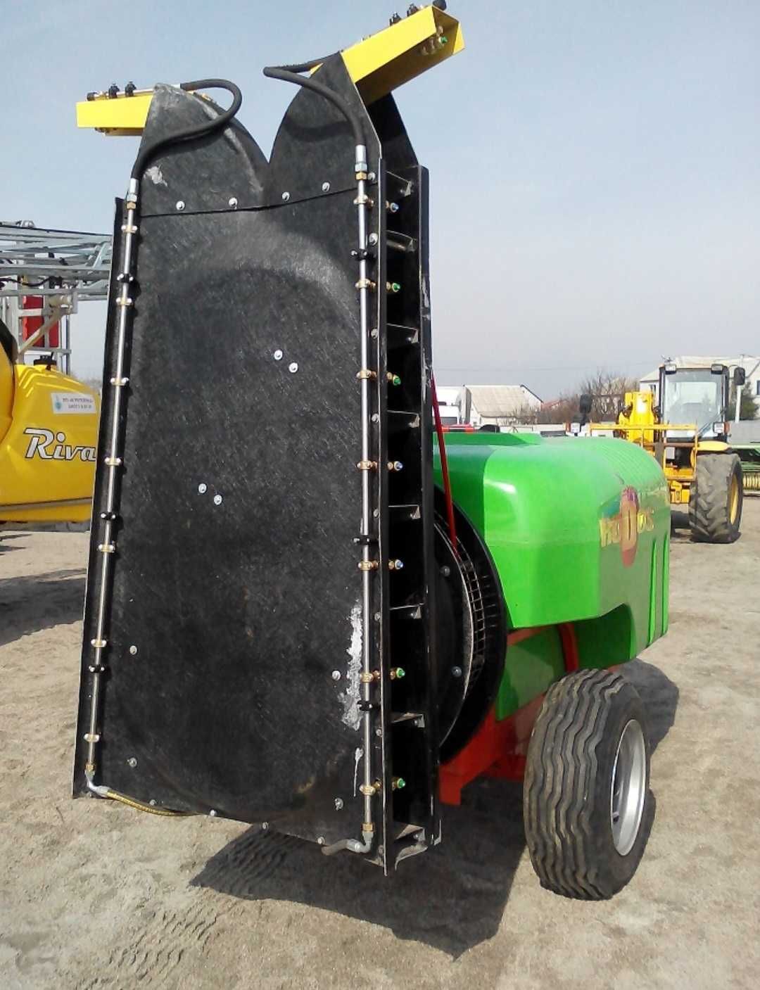 Обприскувач садовий Родос оприскувач  Rodos 2000 опрыскиватель