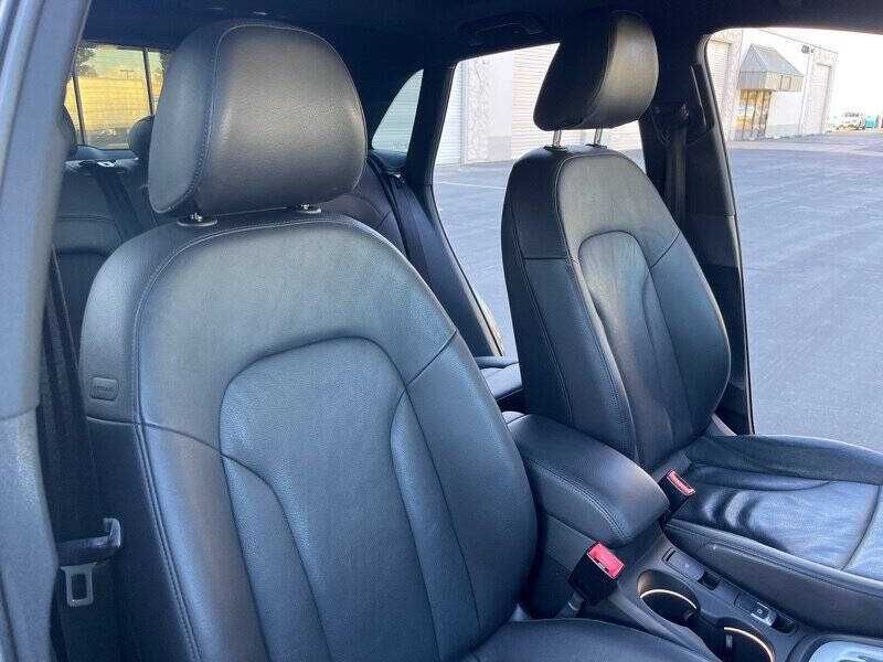 2016   Audi   Q3