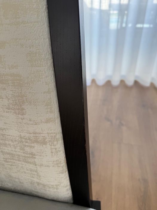 Cadeiras de Madeira e Tecido