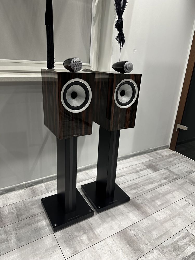 Kolumny podstawkowe  Bowers&Wilkins 705 Signature+ Standy Top Model