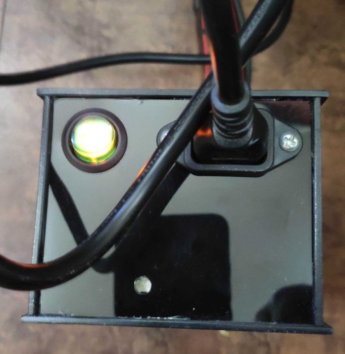 Полуавтоматическое адаптивное зарядное устройство Сороки Версия4