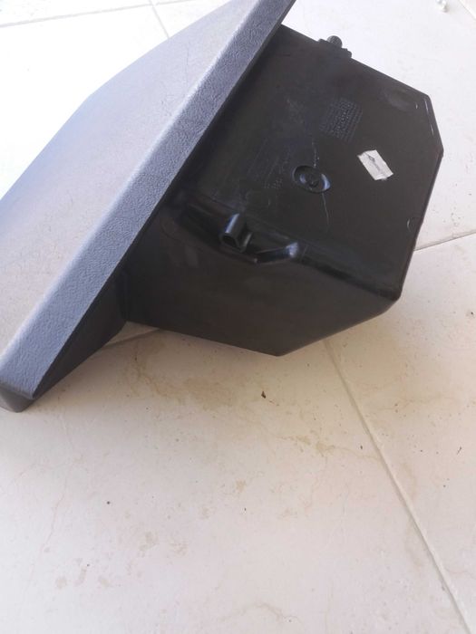 Peugeot 205 GTi Porta Luvas Preto