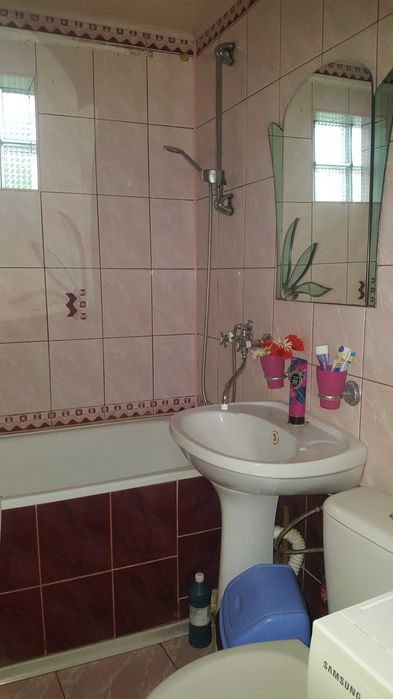 Автовокзал, Чайка, студентці або дівчині працюючій