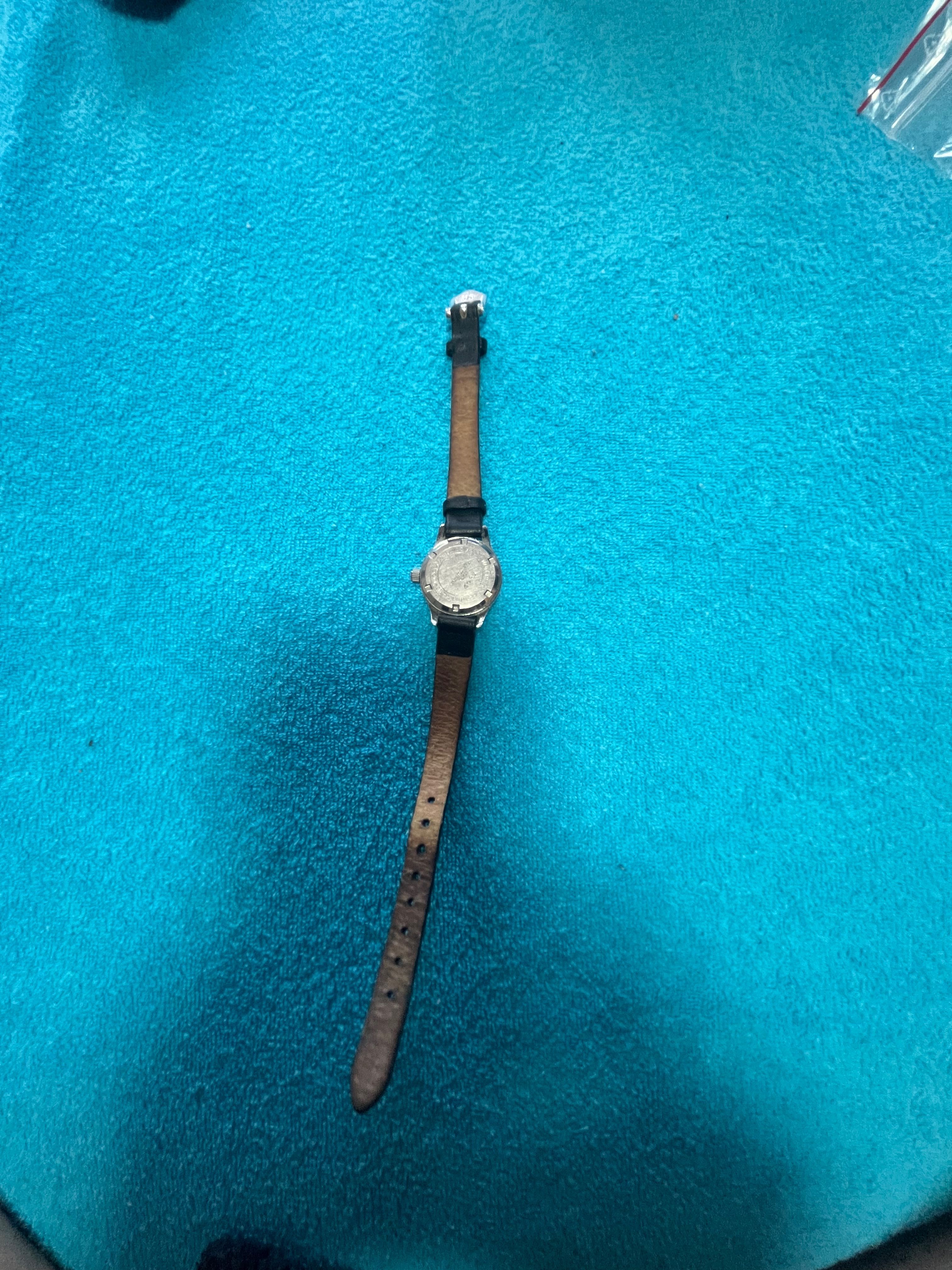 Zegarek Hevleta Swiss