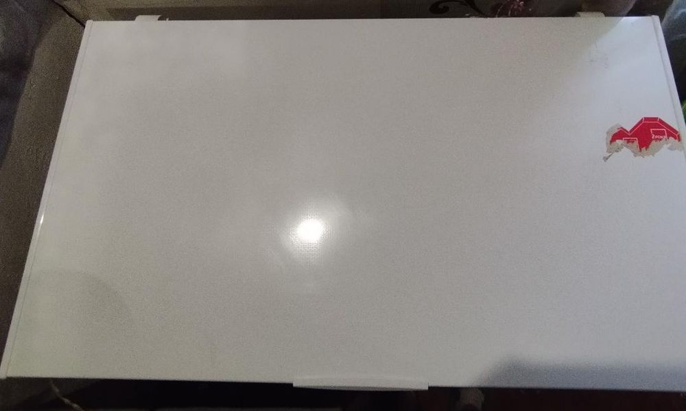 Продам морозильную камеру в отличном состоянии цена  8500 + торг