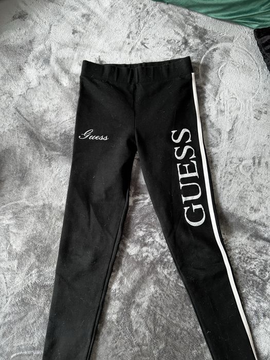 Leginsy Guess czarne