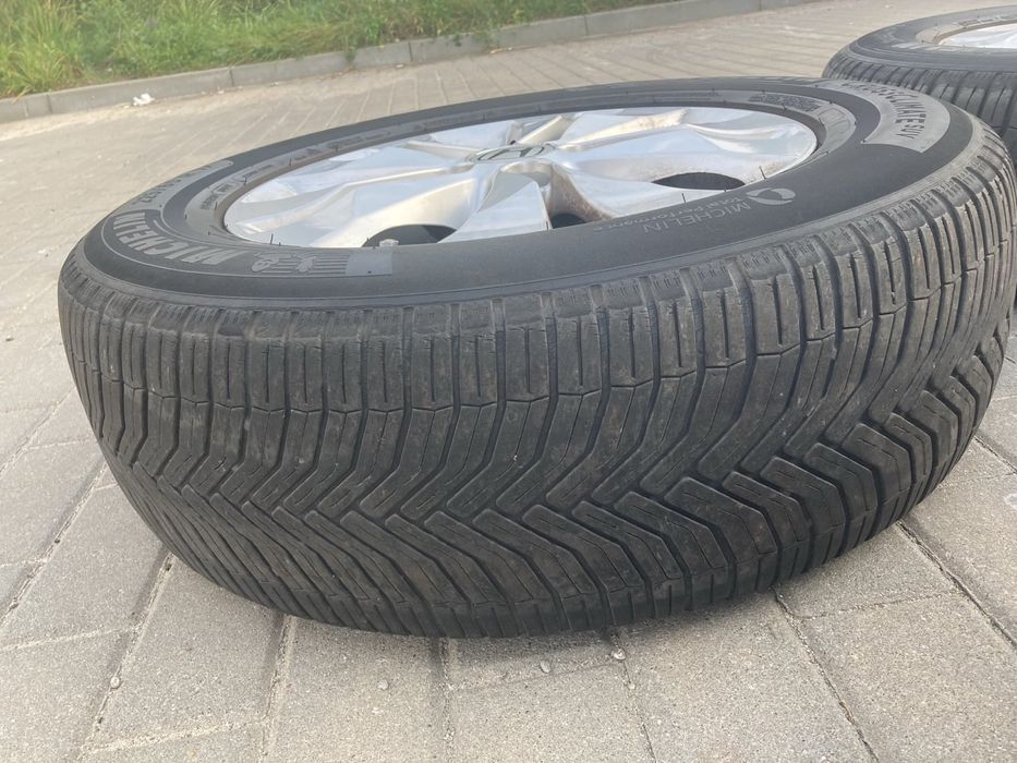 Sprzedam koła całoroczne 17 z oponami Michelin Honda CRV 225/65/1
