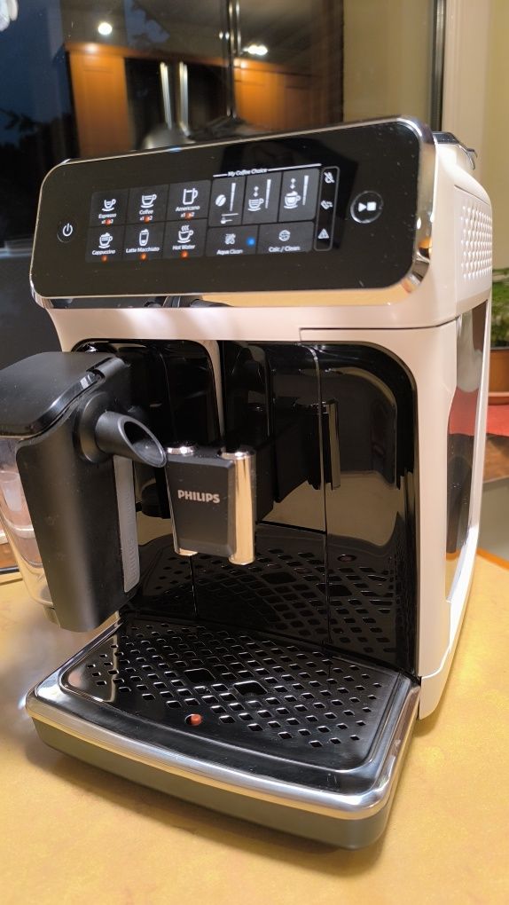 Ekspres kawy Philips lattego EP3243/50 super stan