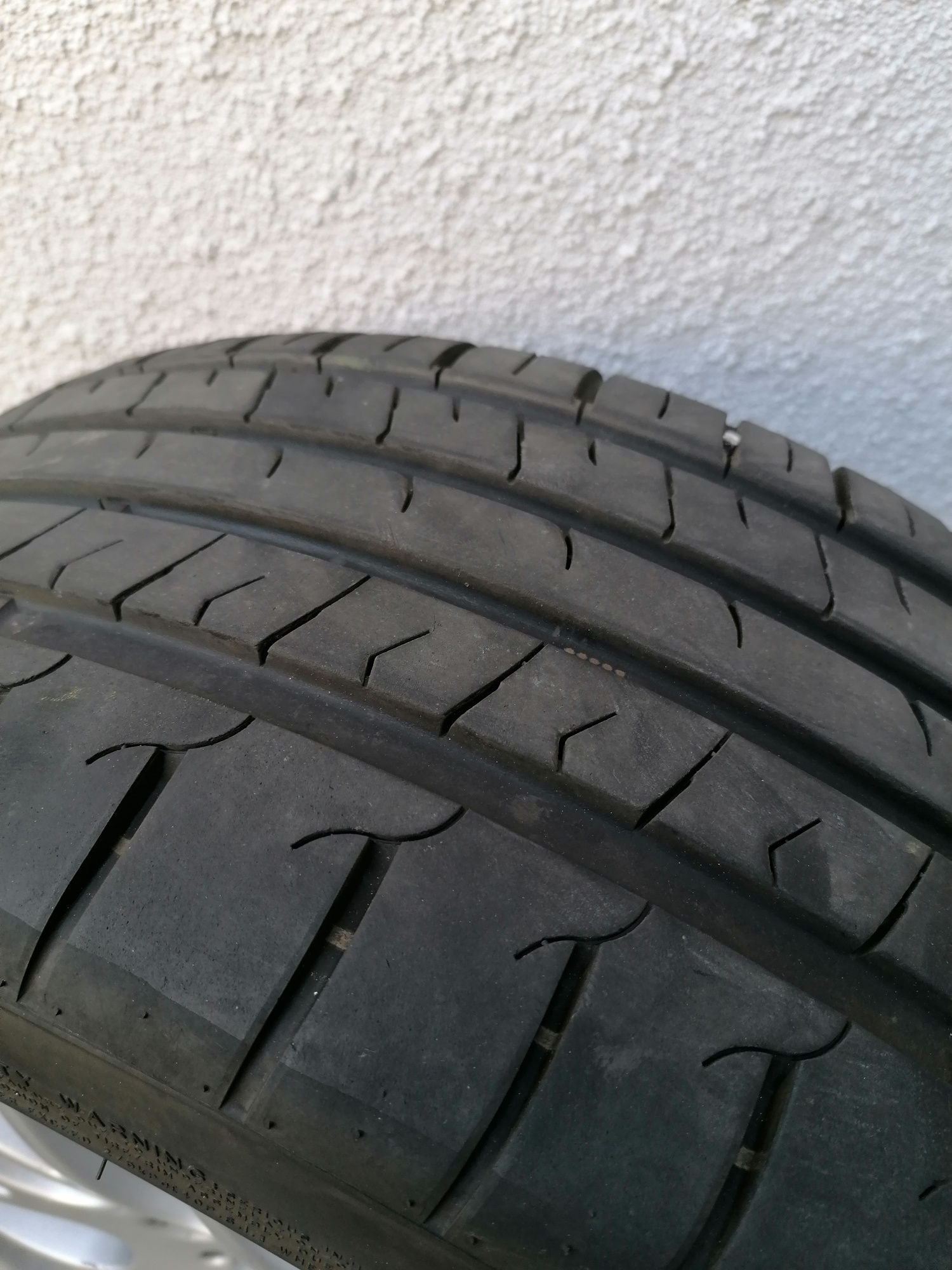 245/35/19  pneus como novos