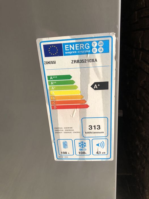 Продам Холодильник ZANUSSI в рабочем  состоянии