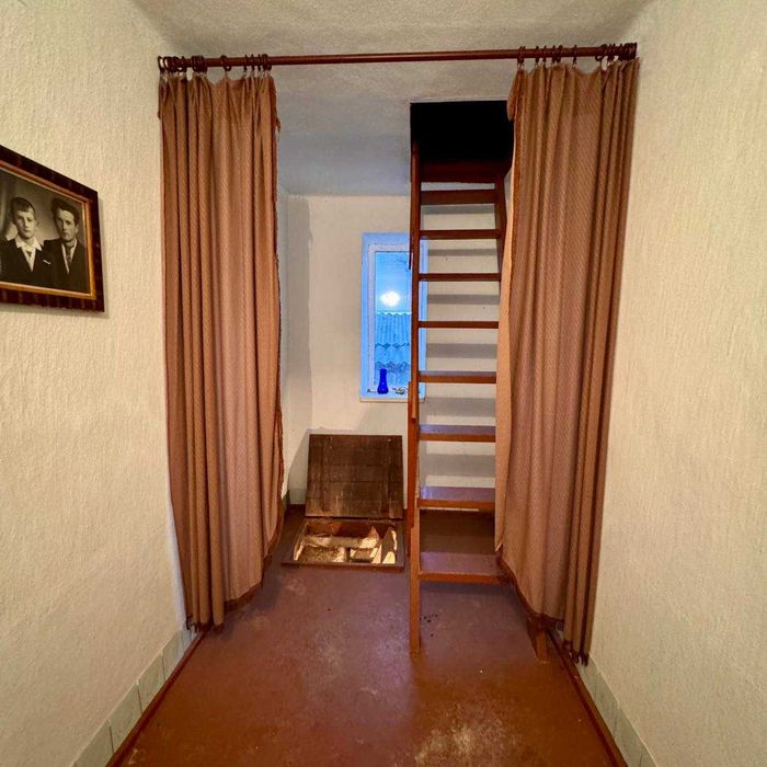 продаж будинку село Нижнів