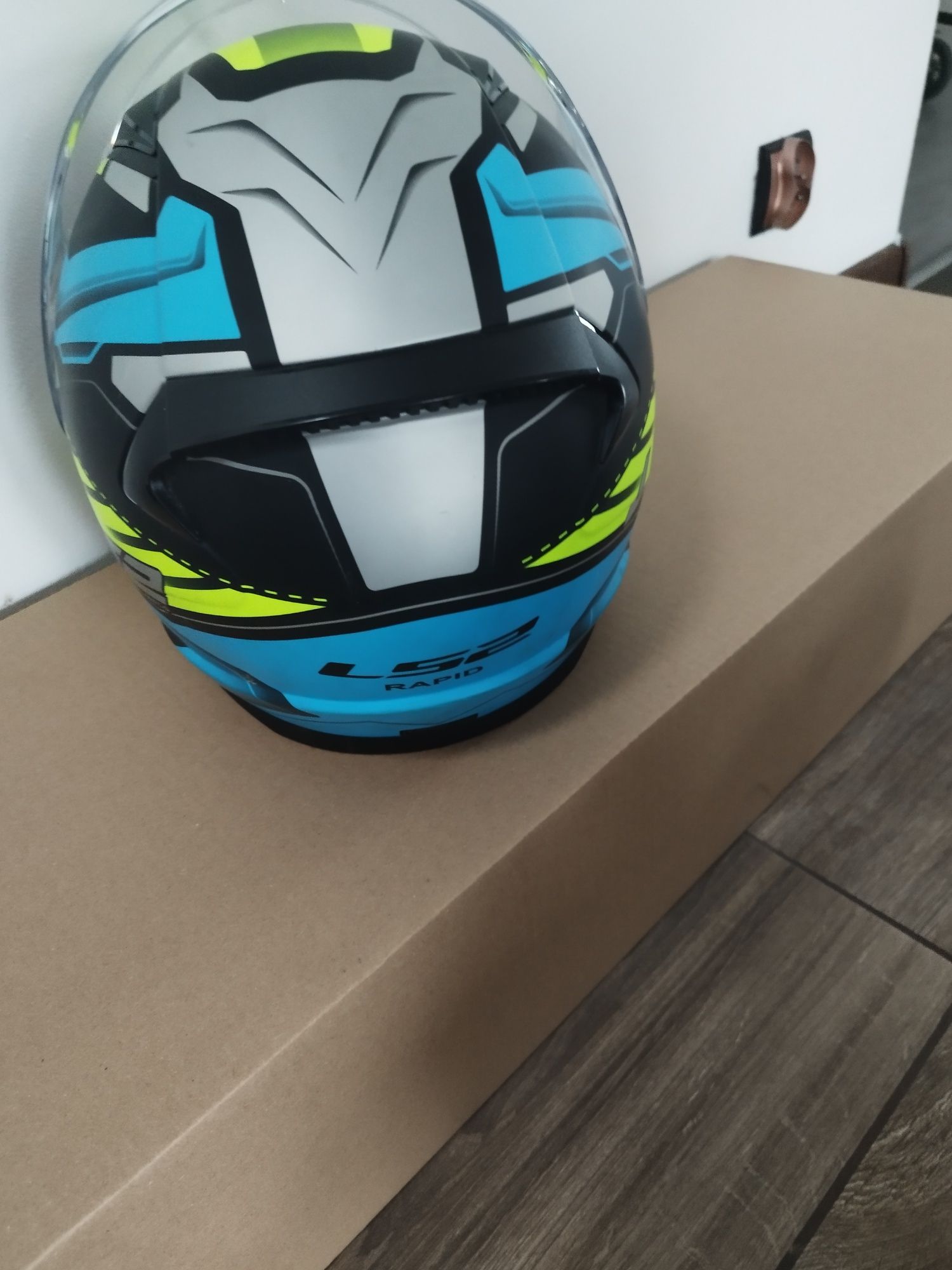 Sprzedam kask rozmiar L