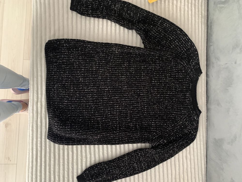 Sweterek czarny s/m