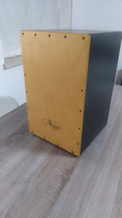 Cajon Alcazar como novo