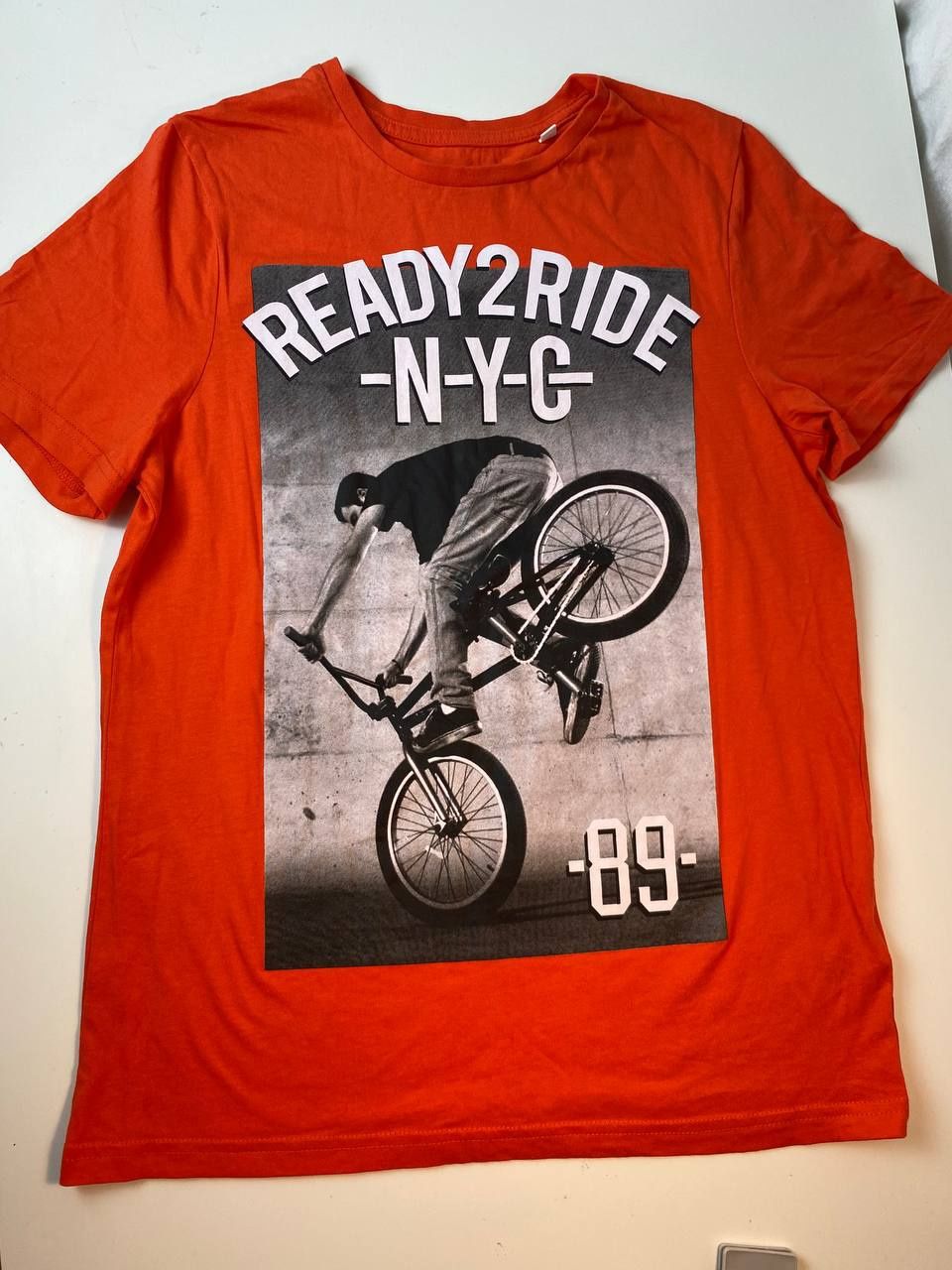 Nowy t-shirt koszulka