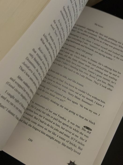 Книга Lucky-Child : The Secret Chelinay Gates